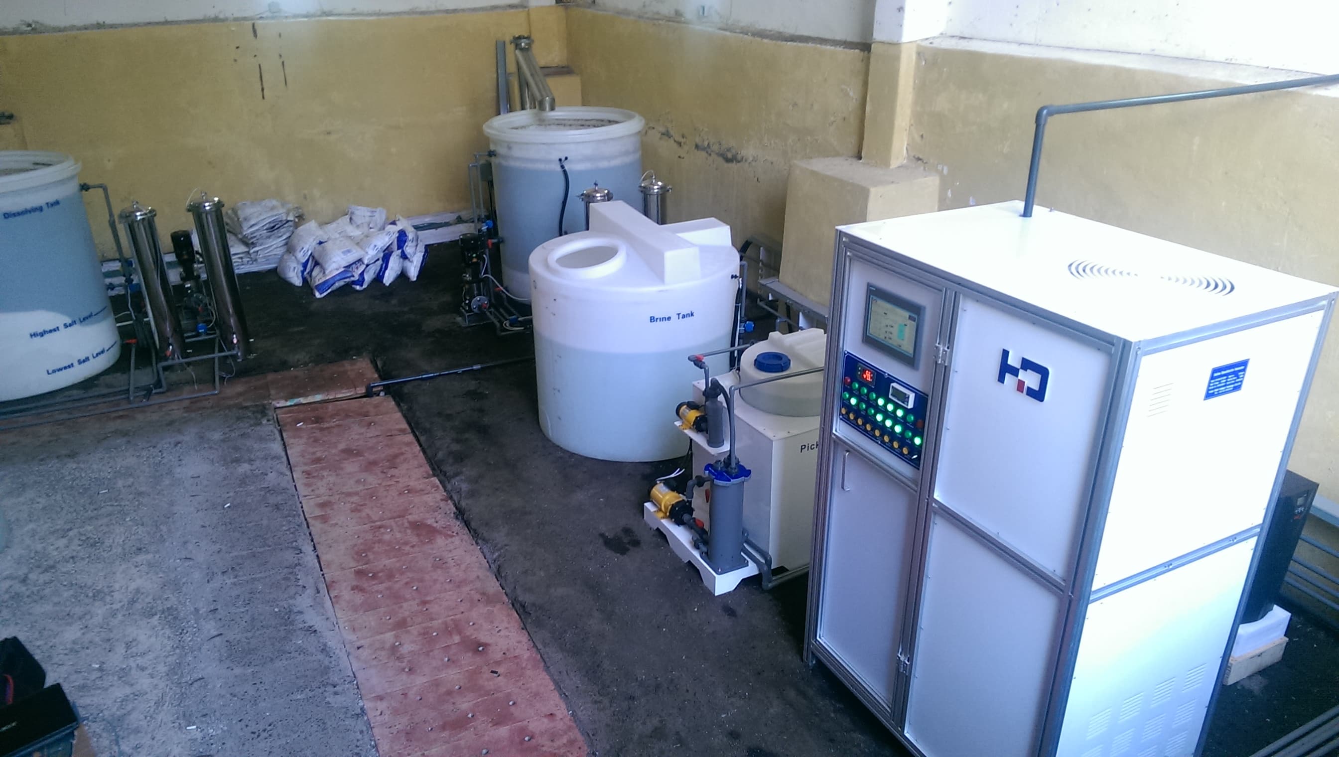 Ultrafiltration System